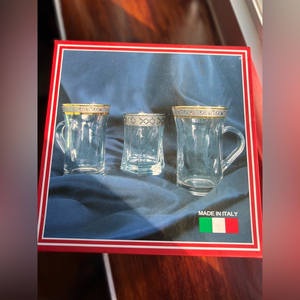 Glass sets - Picture 6 of 10